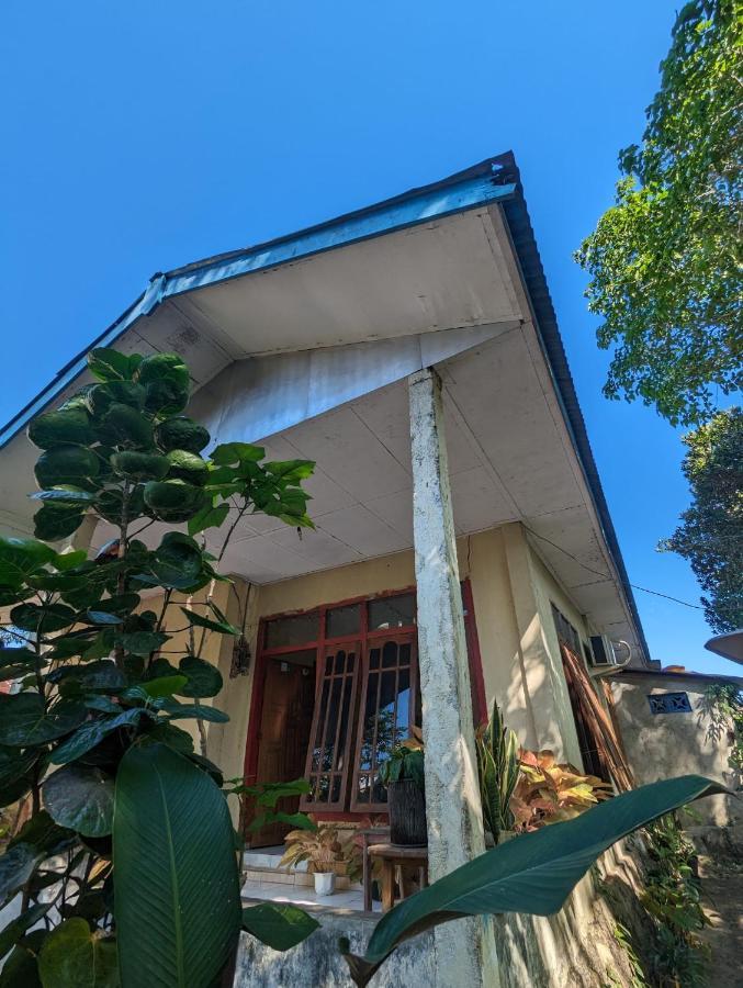 Agus Family Homestay Labuan Bajo Zewnętrze zdjęcie