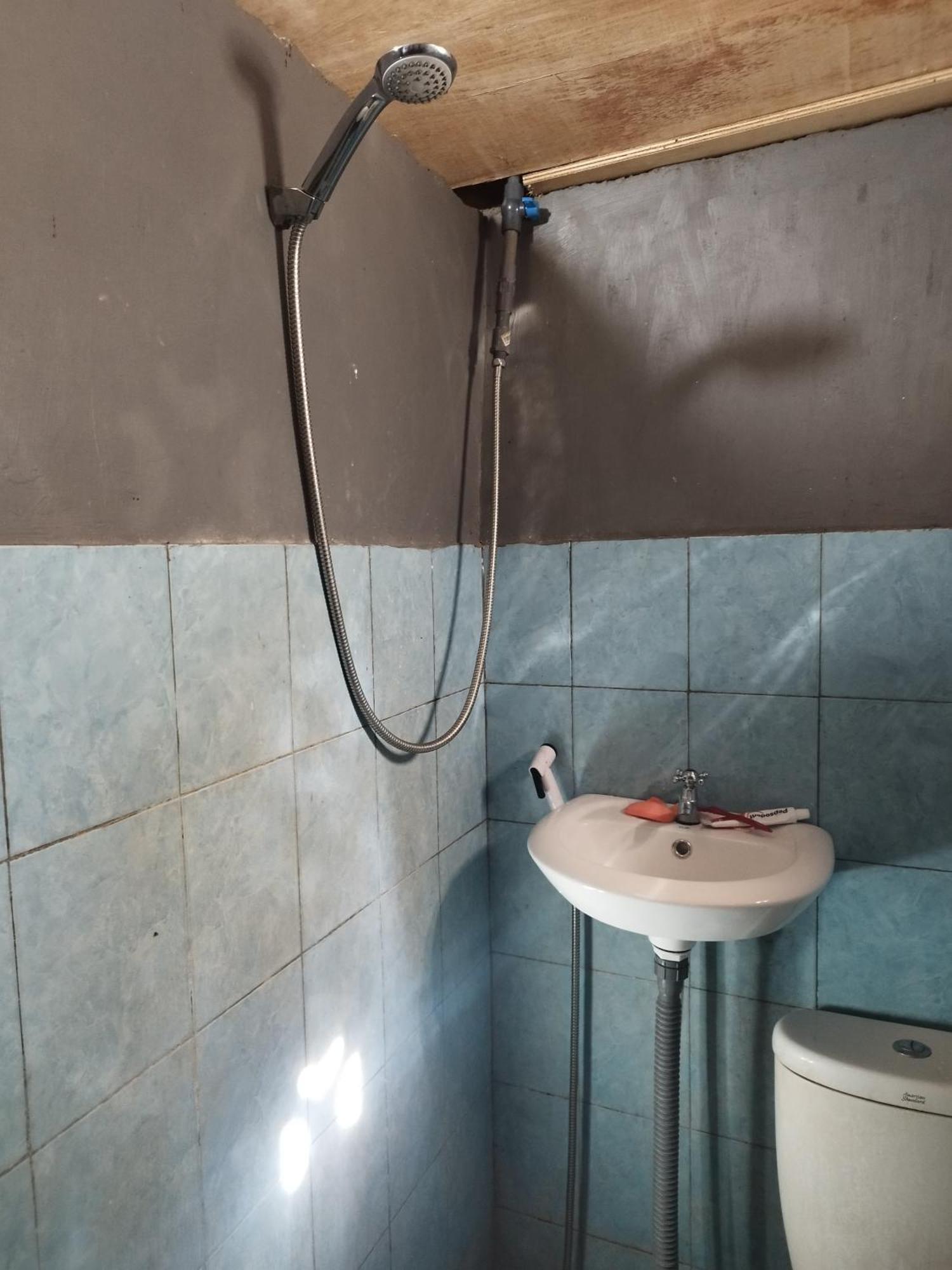 Agus Family Homestay Labuan Bajo Zewnętrze zdjęcie